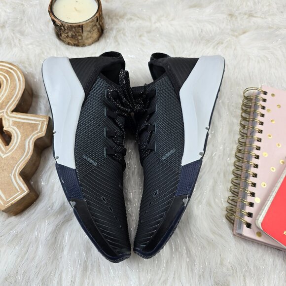 Nike Air Zoom Sneakers - Picture 3 of 5